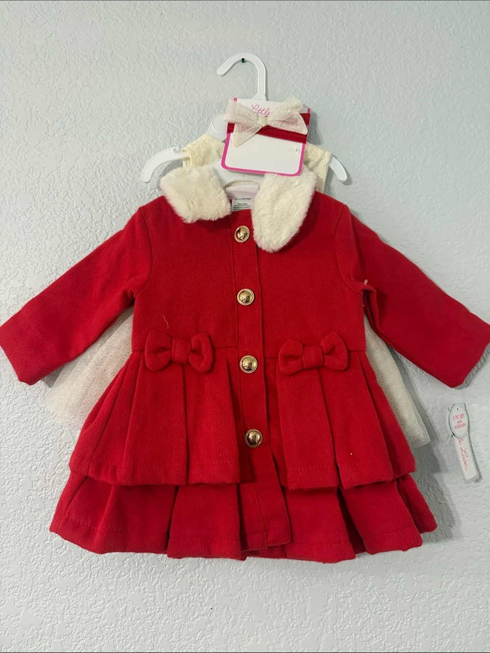 NWT- Red Tiered Bow Coat with Faux Fur Collar, Cream and Gold Fancy Dress & Bow